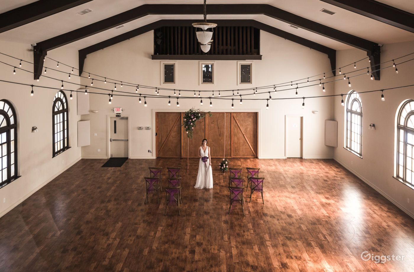 How much does it cost to rent a church for a day?