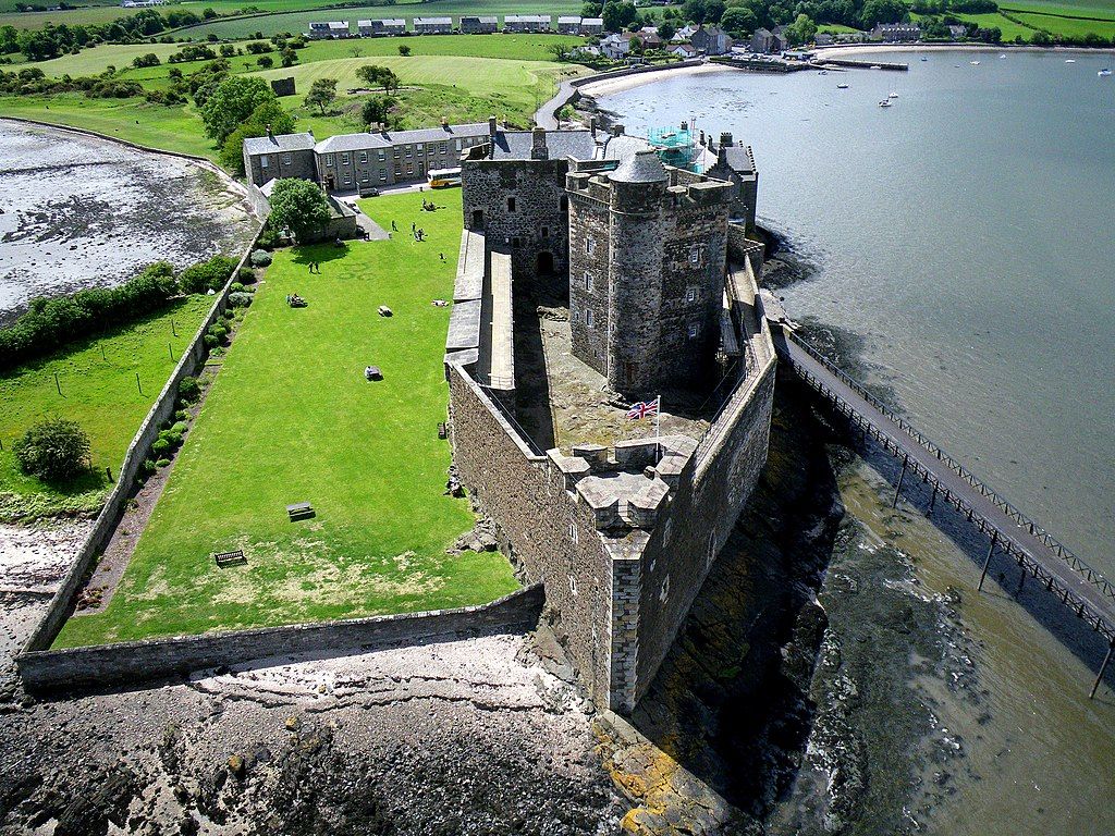 Outlander Filming Locations: Blackness Castle